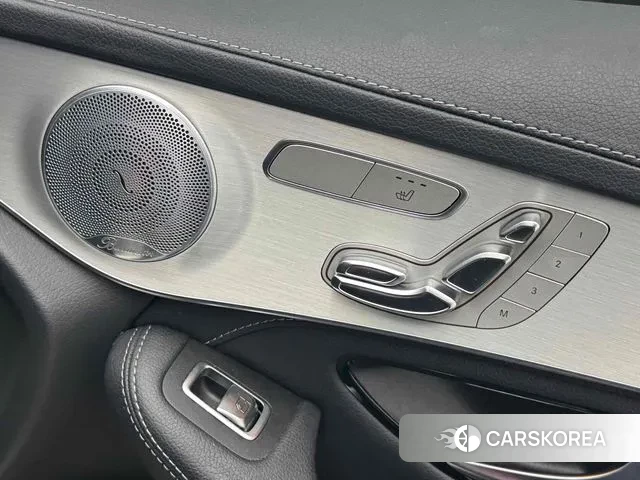 Mercedes-Benz GLC-Class X253 2018 Черный из Кореи, фото 3