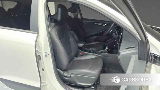 Kia Di Ol Nu Niro 2022 Белый из Кореи, фото 3