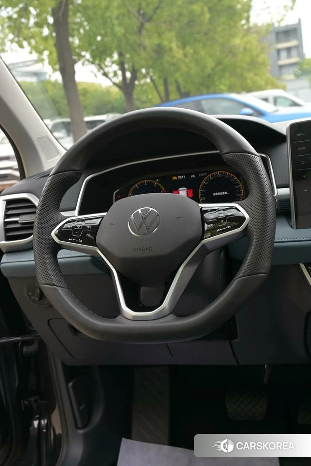 Volkswagen Tuyue 2024 Темно-серый из Китая, фото 3