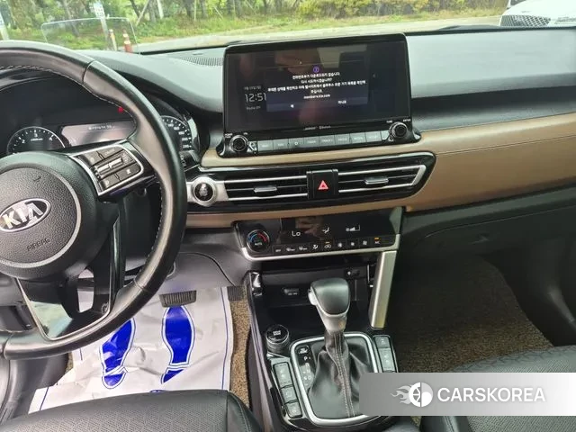 Kia Seltos 2020 Синий из Кореи, фото 3