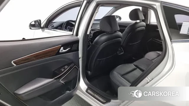 Kia Come New K7 2019 Серебряный из Кореи, фото 3