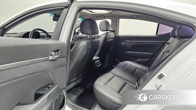 Hyundai Avante AD 2018 Белый из Кореи, фото 3