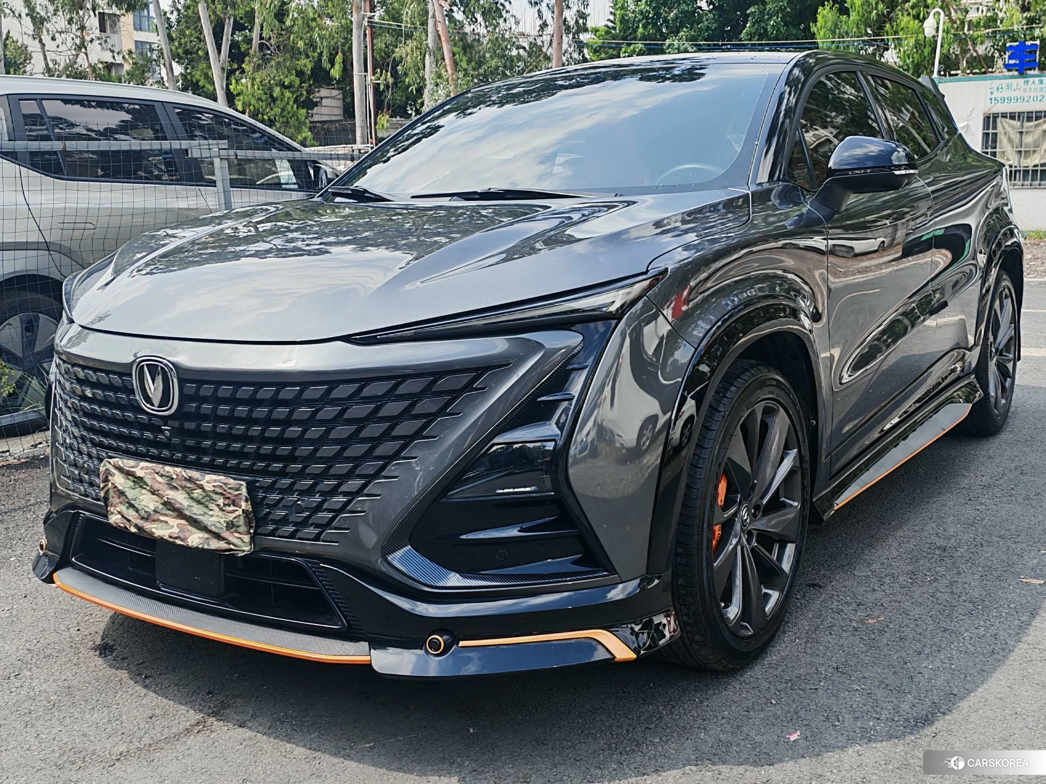 Chang'an UNI-T 2020 Темно-серый из Китая, фото 3