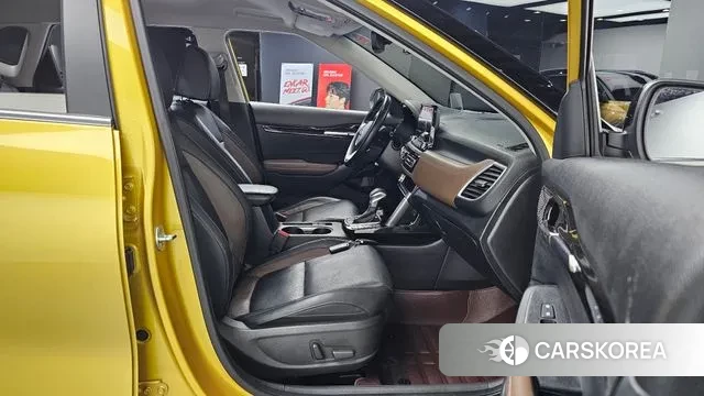 Kia Seltos 2020 Желтый из Кореи, фото 3