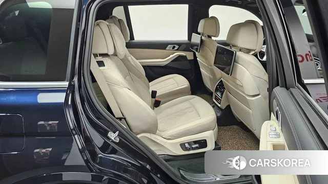 BMW X7 (G07) 2021 Черный из Кореи, фото 3