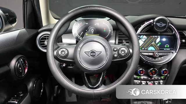 Mini Cooper 2021 Жемчужный цвет из Кореи, фото 3