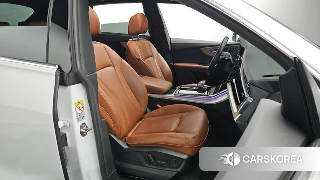 Audi Q8 (4M) 2021 Белый из Кореи, фото 3