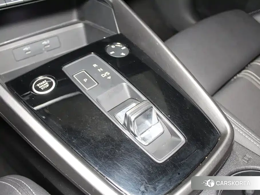 Audi A3 2024 Белый из Китая, фото 3