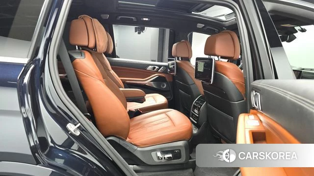 BMW X7 (G07) 2021 Черный из Кореи, фото 3