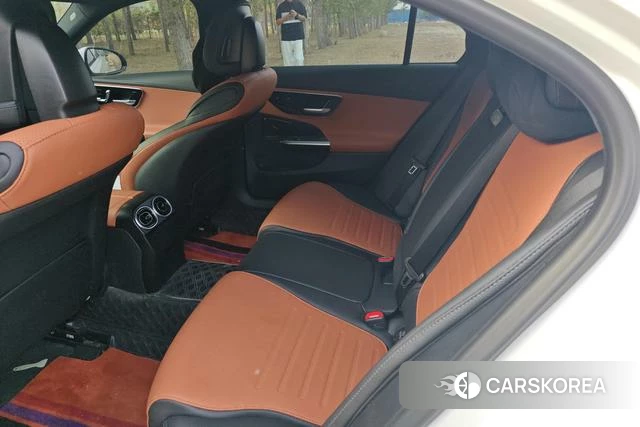 Mercedes-Benz Class C 2024 Белый из Китая, фото 3