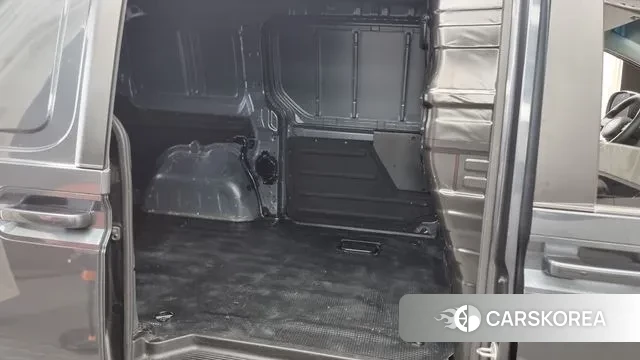 Hyundai Staria 2021 Серый из Кореи, фото 3