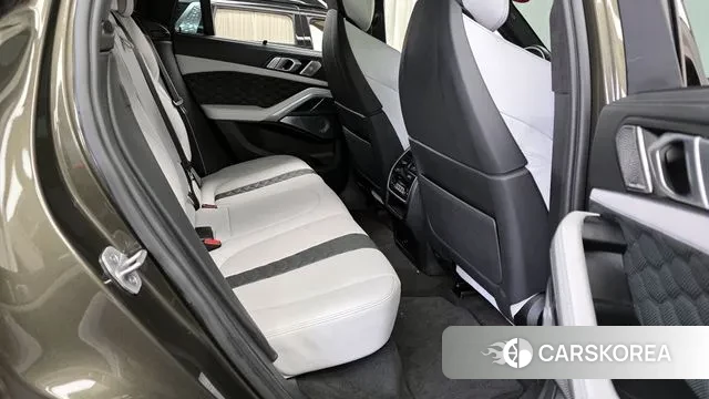 BMW X6M (G06) 2021 Песочный из Кореи, фото 3