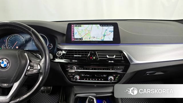 BMW 5 Series (G30) 2018 Черный из Кореи, фото 3