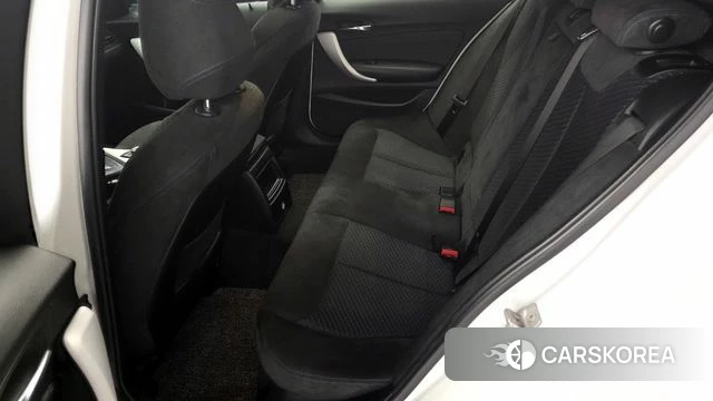 BMW 1 Series (F20) 2018 Белый из Кореи, фото 3