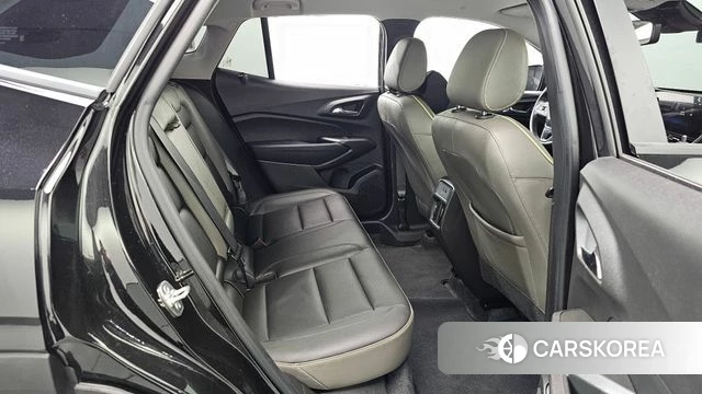 Chevrolet (GM Daewoo) Trax Crossover 2024 Черный из Кореи, фото 3