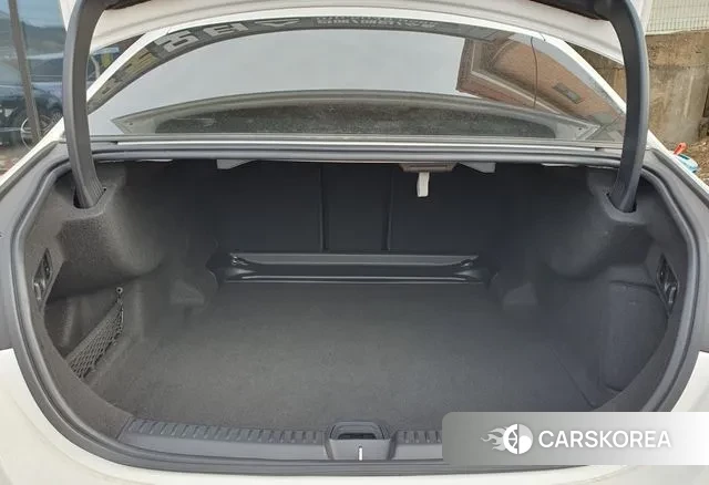 Mercedes-Benz E-Class W214 2024 Белый из Кореи, фото 3