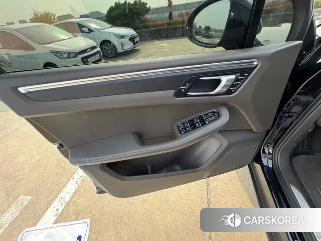 Porsche Macan 2019 Черный из Кореи, фото 3