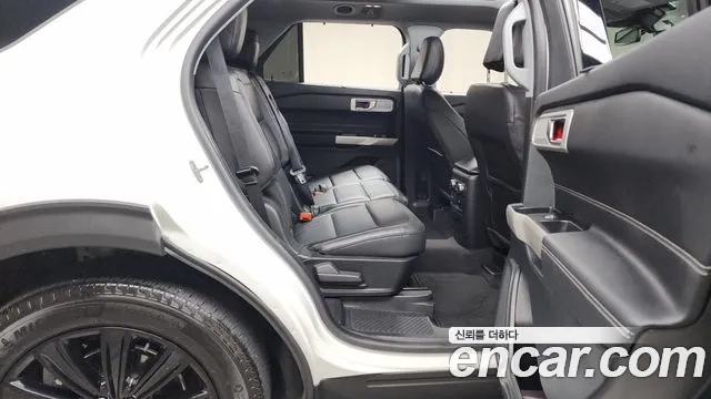 Ford Explorer 6th Generation 2022 Белый из Кореи, фото 3