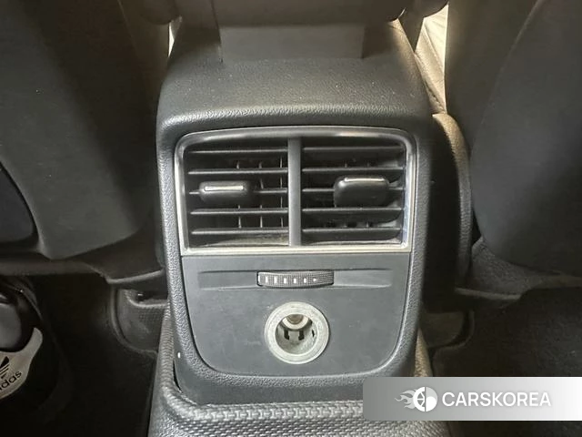 Audi A3 2018 Белый из Китая, фото 3