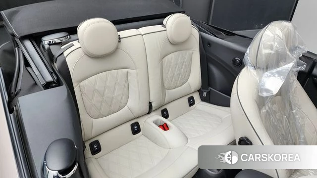 Mini Cooper S Convertible 2022 Жемчужный цвет из Кореи, фото 3