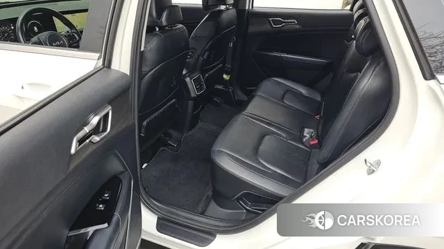 Kia Sportage 5th Generation Hybrid 2022 Белый из Кореи, фото 3