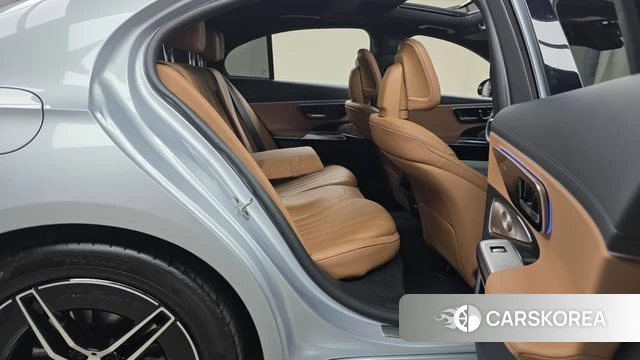 Mercedes-Benz E-Class W214 2024 Серебряный из Кореи, фото 3