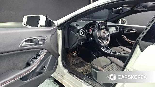 Mercedes-Benz CLA-Class C117 2018 Белый из Кореи, фото 3