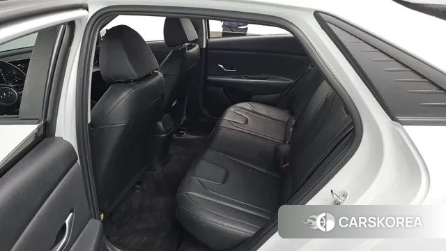 Hyundai Avante Hybrid (CN7) 2022 Белый из Кореи, фото 3