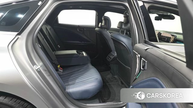 Kia The New K8 Hybrid 2025 Серебристо-серый из Кореи, фото 3