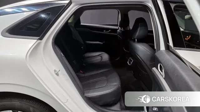 Kia The New K5 3rd generation 2024 Белый из Кореи, фото 3