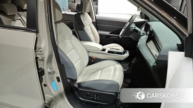 Ssangyong Torres EVX 2024 Коричневый из Кореи, фото 3