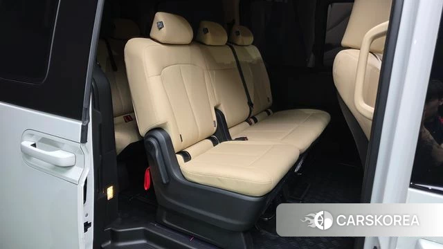 Hyundai Staria 2024 Белый из Кореи, фото 3