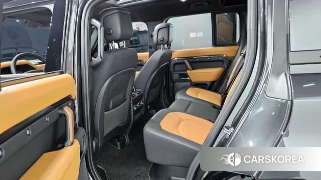Land Rover Defender (L663) 2024 Серый из Кореи, фото 3