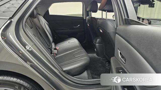 Hyundai The New Avante (CN7) 2023 Серый из Кореи, фото 3