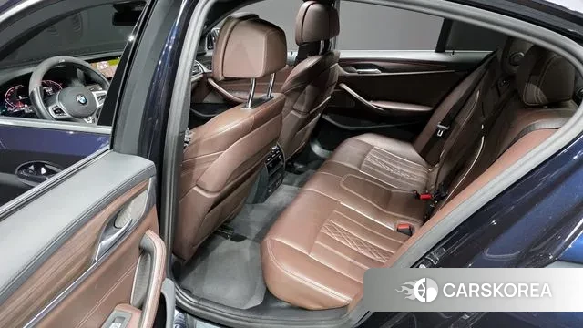 BMW 5 Series (G30) 2020 Черный из Кореи, фото 3