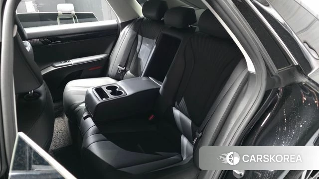 Hyundai Grandeur Hybrid (GN7) 2023 Черный из Кореи, фото 3