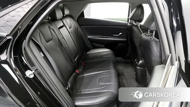 Hyundai The New Avante (CN7) 2024 Черный из Кореи, фото 3