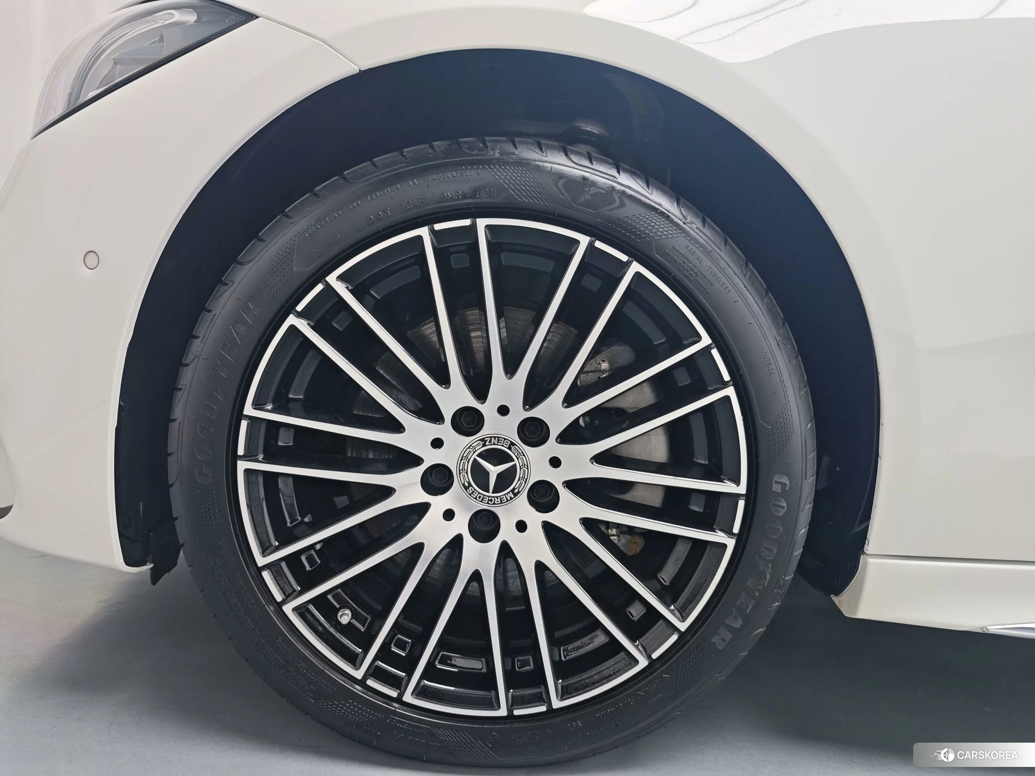 Mercedes-Benz Class C 2022 Белый из Китая, фото 3