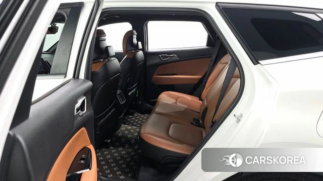 Kia Sportage 5th Generation 2024 Белый из Кореи, фото 3