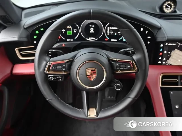 Porsche Taycan 2025 Белый из Кореи, фото 3