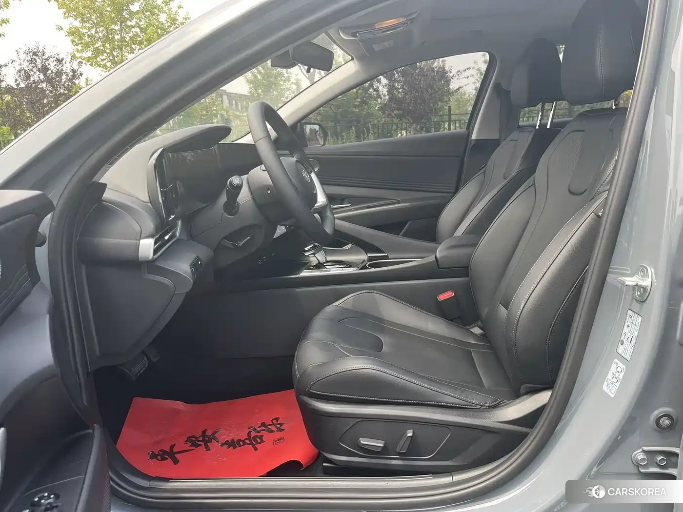 Hyundai Elantra 2022 Silver/gray из Китая, фото 3