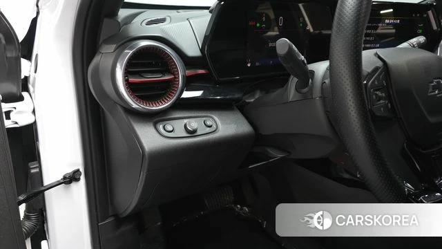 Chevrolet (GM Daewoo) Trax Crossover 2025 Белый из Кореи, фото 3