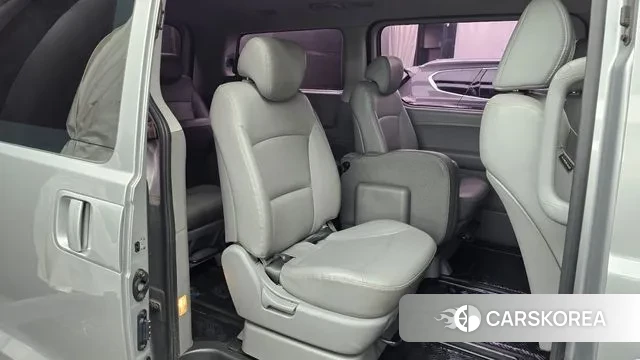 Hyundai The New Grand Starex 2018 Серебряный из Кореи, фото 3