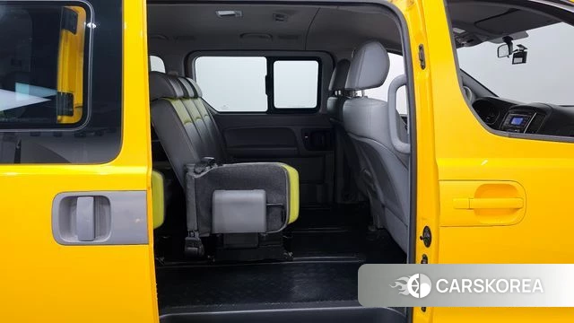 Hyundai The New Grand Starex 2018 Желтый из Кореи, фото 3