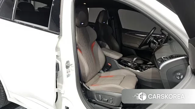 BMW X4M (G02) 2024 Белый из Кореи, фото 3