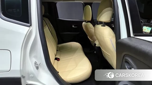 Jeep Renegade 2021 Белый из Кореи, фото 3