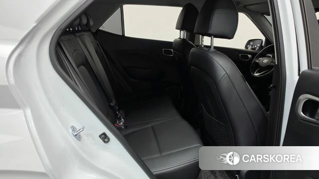 Hyundai Venue 2025 Белый из Кореи, фото 3