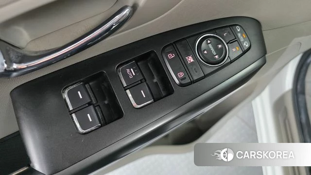 Kia All New Carnival 2018 Белый из Кореи, фото 3