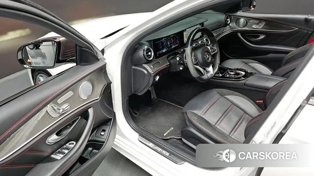 Mercedes-Benz E-Class W213 2018 Белый из Кореи, фото 3