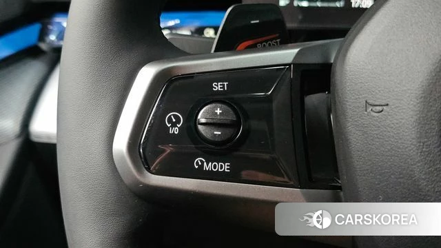 BMW 5 Series (G60) 2025 Серебристо-серый из Кореи, фото 3